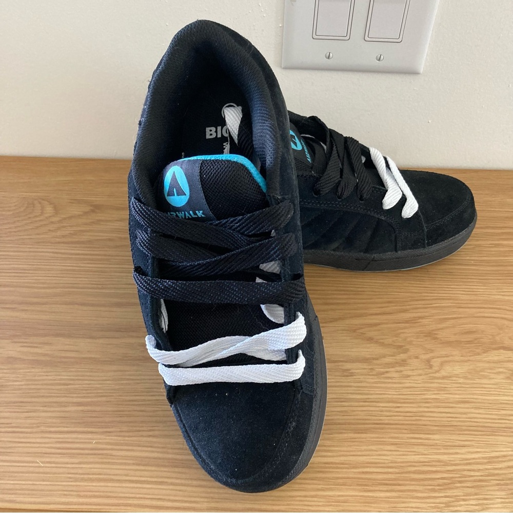 Airwalk Black & Teal Skater Shoes - NWOT